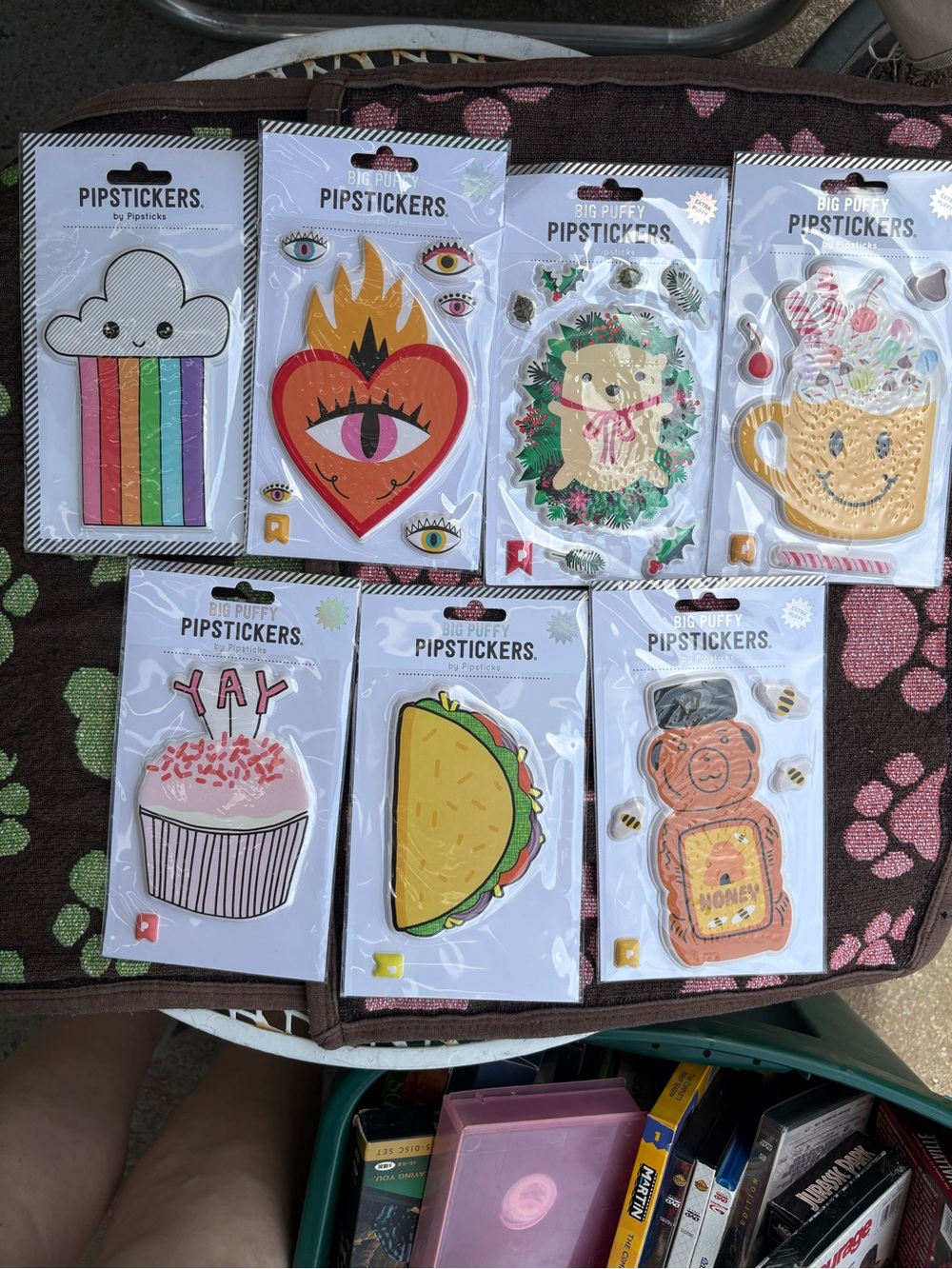 Pipsticks big puffy stickers 7 honey bear hug in a cup hedgehog - Picture 4 of 9